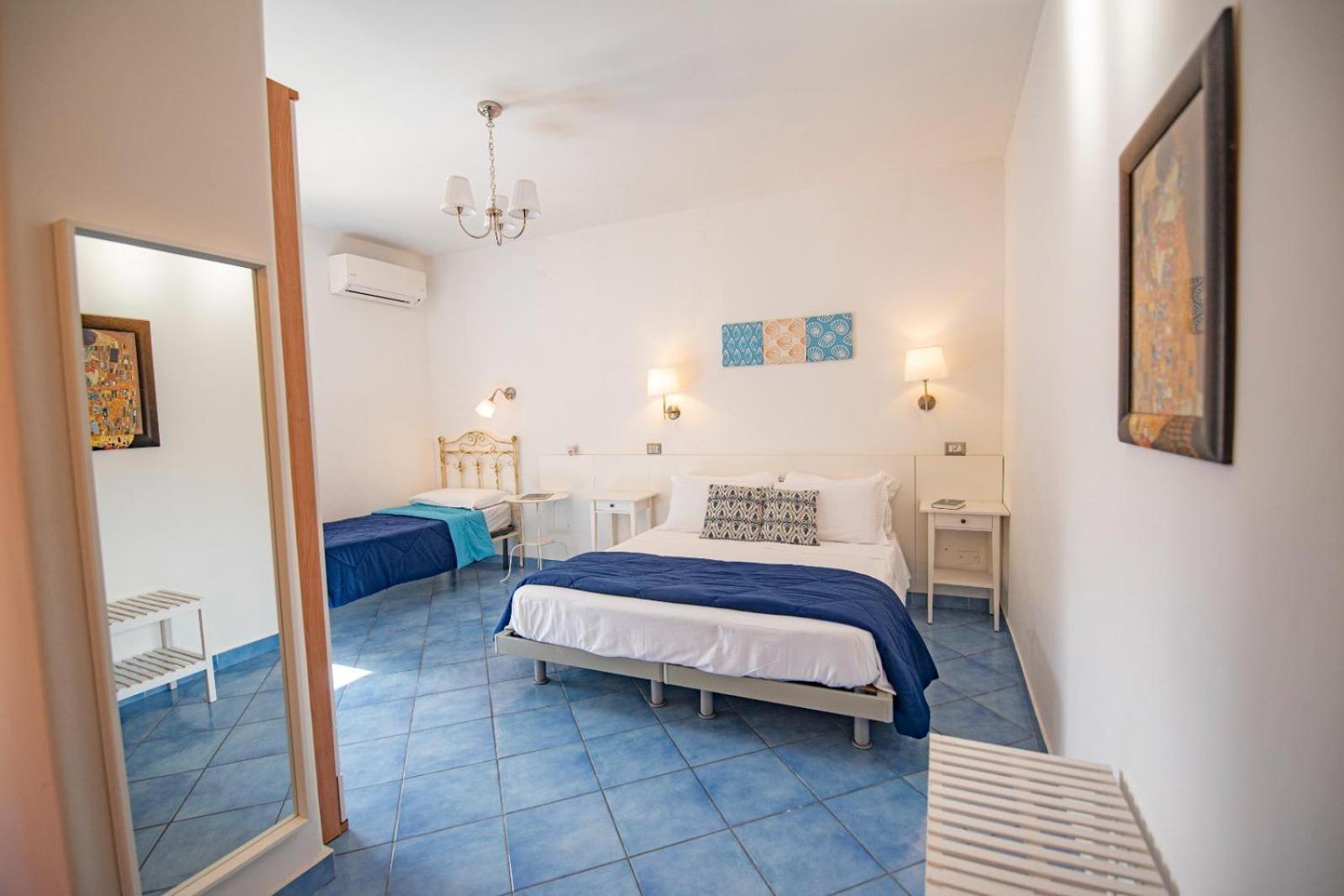 Sonnino B&B Procida Ruang foto